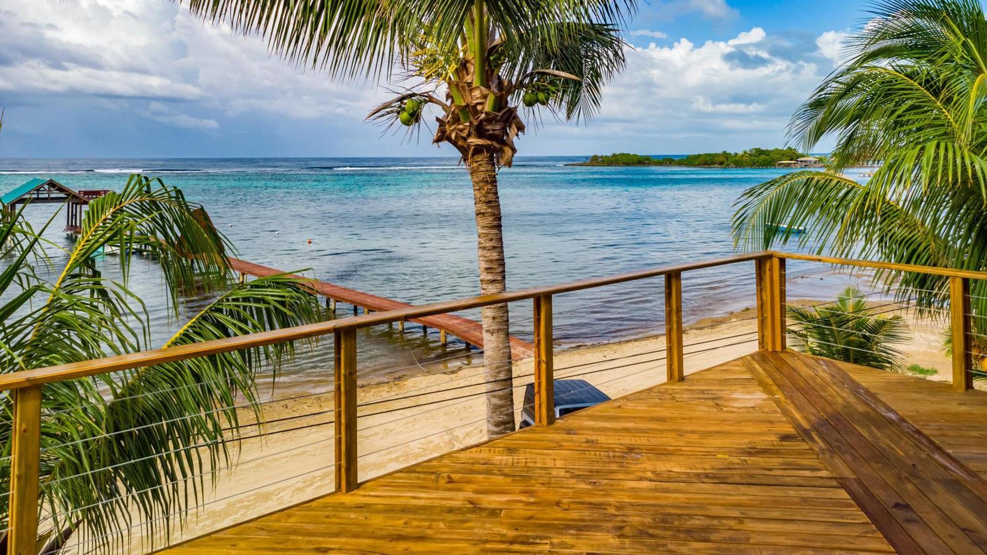 Blue Bahia Resort Sandy Bay 외부 사진